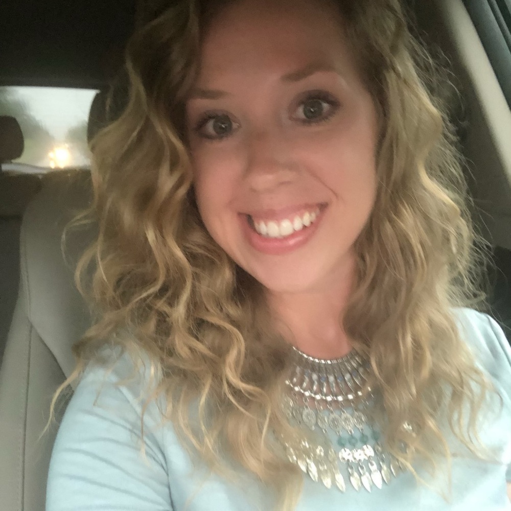 Meet your Posher, Crystal